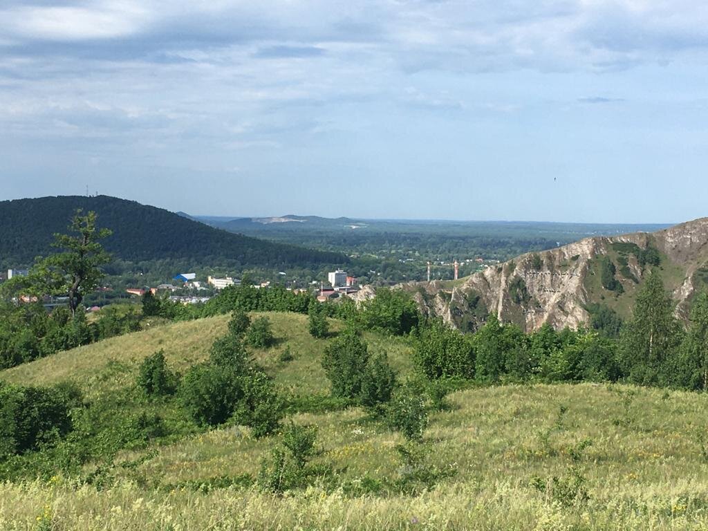 Красивая природа в окрестностях города