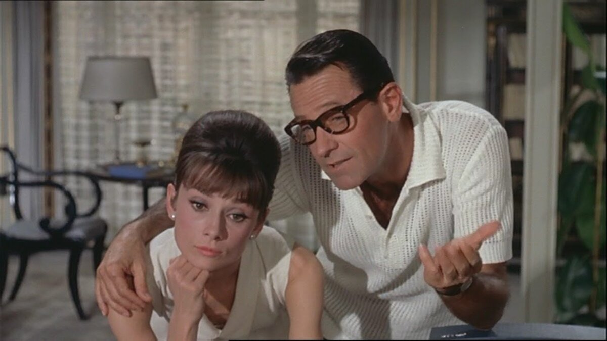 Кадр из фильма "Париж, когда там жара" (1964)