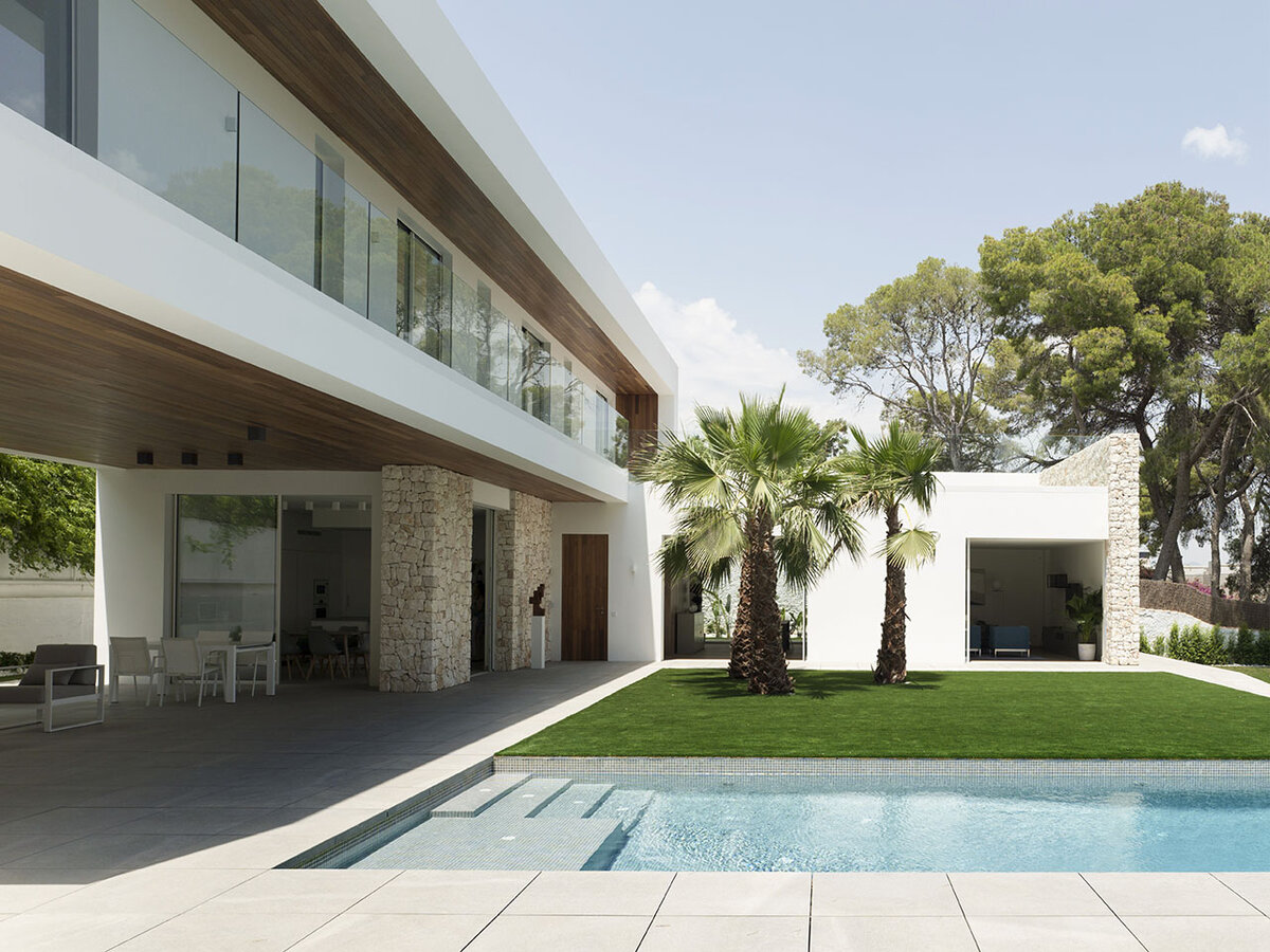 Фото:// TAU Cerámica. Дизайн дома с необычной архитектурой