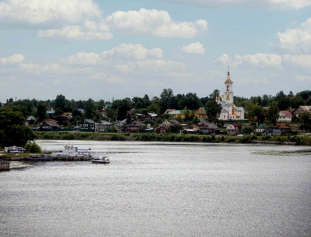 Съездили в город Кимры и будто перенеслись на машине времени: место очень  запущенное | По миру с любовью | Дзен