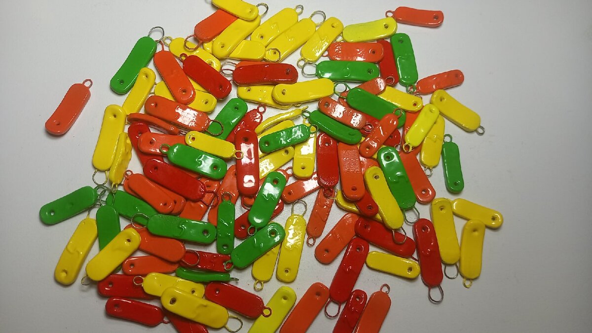 📣 🎣 Булер – разновидность джиговых приманок для морской и пресноводной рыбалки с хорошей проходимостью по морскому каменистому дну или сложным пресноводным участкам. Практически полная незацепляйка, легко проходит любые каменные завалы. Отличная снасть для придонной ловли, как летом так и зимой.
Веса 2,5; 4; 5 г . Жёлтого , красного, оранжевого и зеленого цвета.
Заказать можно https://vk.com/id200009029
https://vk.com/club203795992
Другие лица к булерам не имеют отношение.