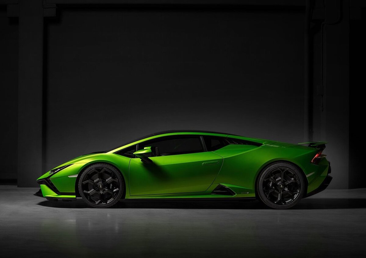 Расширенный Huracan 8k