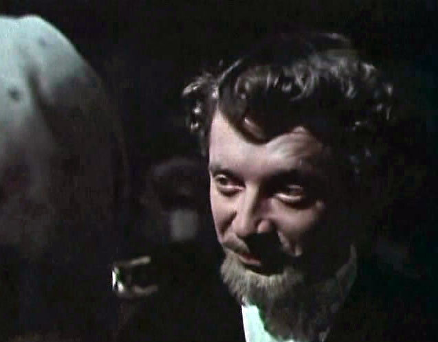 Кадр из к\ф "Вольница" - Юрий Белов в роли приказчика Курбатова