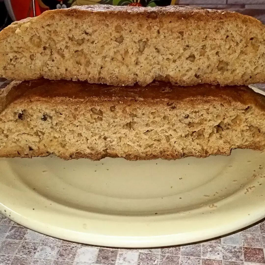 Процесс приготовления бездрожжевого хлеба на кефире