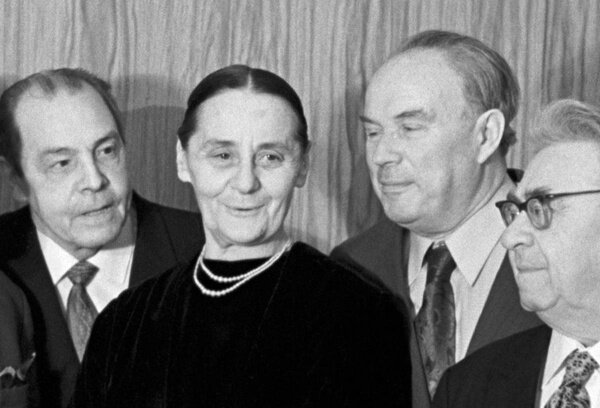 Иван Соловьёв, Эдда Урусова, Леонид Галлис и Семён Гушанский.Фото © ТАСС / Михаил Строков