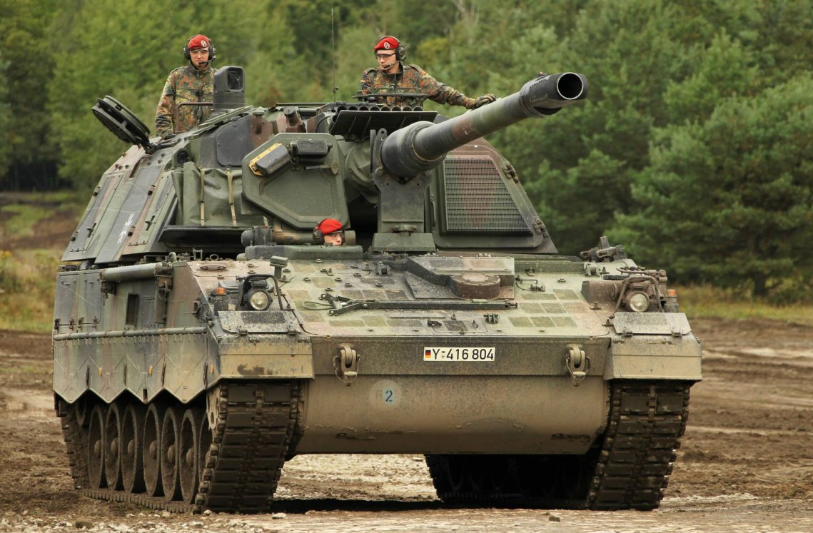 Немецкая САУ Panzerhaubitze 2000