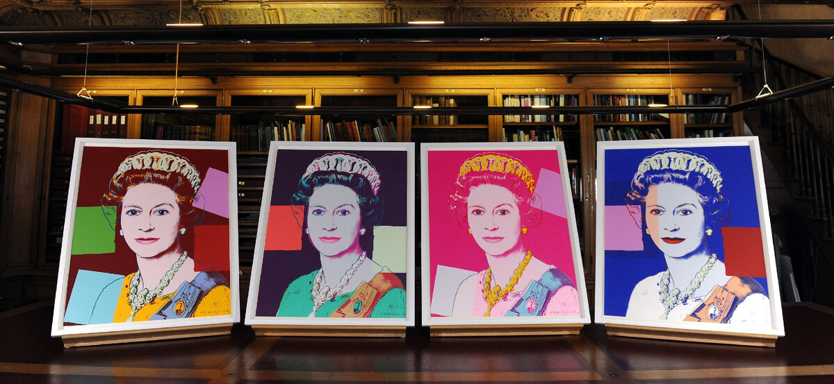 Источник: https://blog.imagesshirt.com/queen-elizabeth-painting-collection
