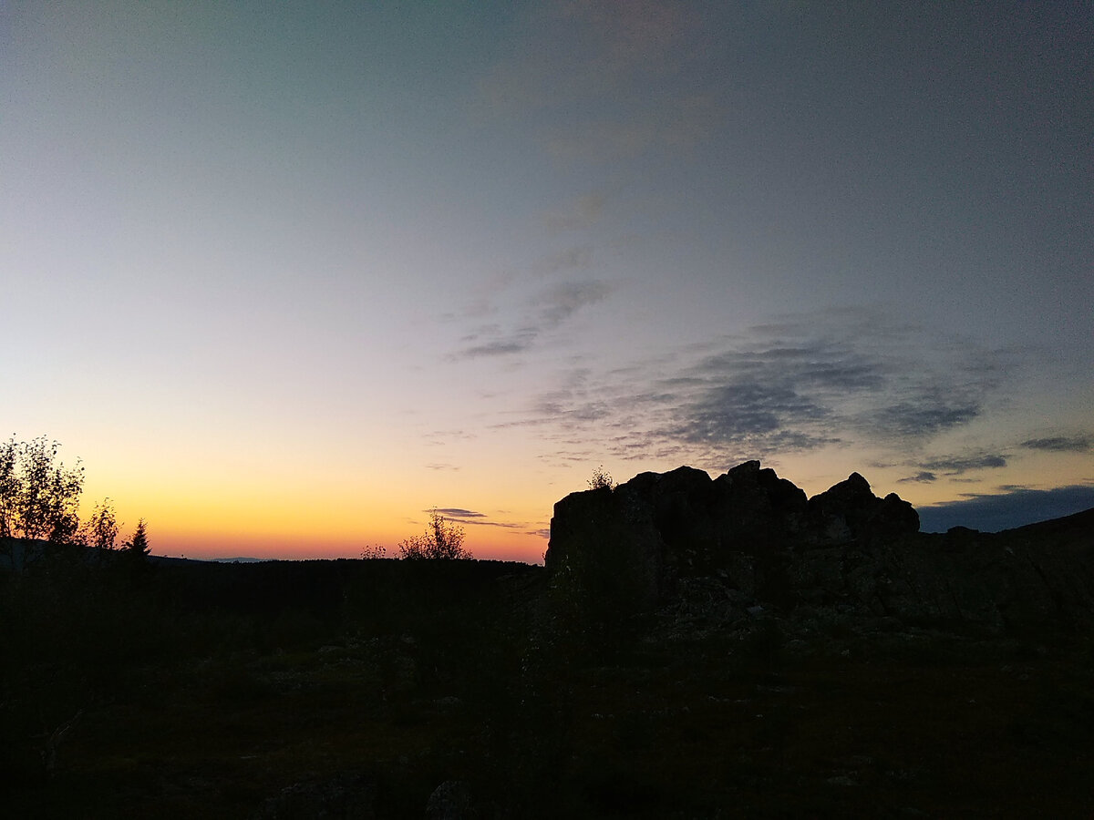 Ночной рассвет. Вид на восток