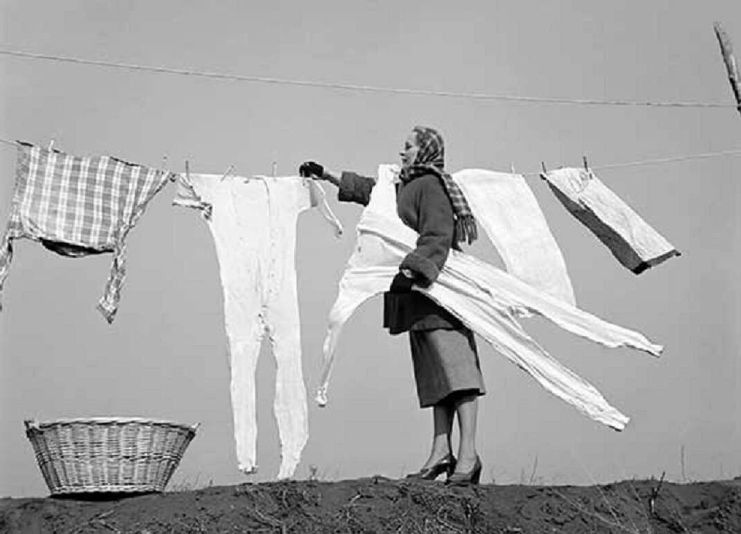 Я переехала из своей самостоятельной, взрослой жизни обратно в родительский дом.