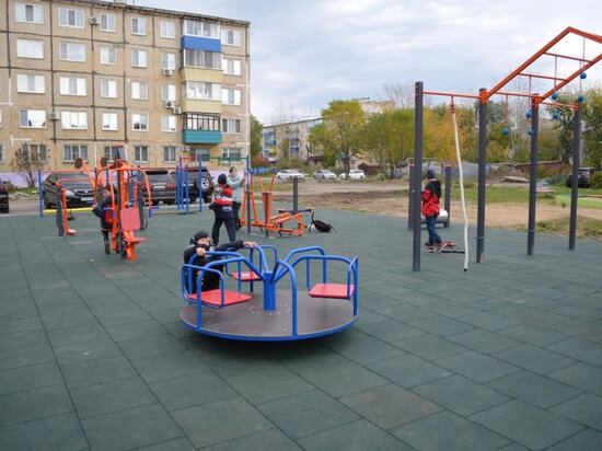     Еще три двора благоустроили в Комсомольске по региональной программе. ФОТО: правительство Хабаровского края