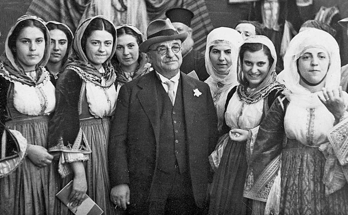 Иоаннис Метаксас - премьер-министр Греции (1936-1941)