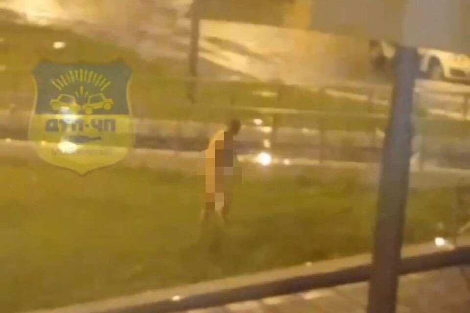     Мужчина был не в себе. Фото: vk.com/murmansk_dtp