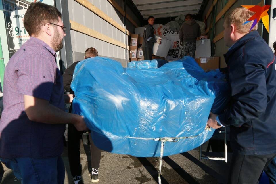     Северяне продолжают собирать гуманитарную помощь для мобилизованных и участников СВО.