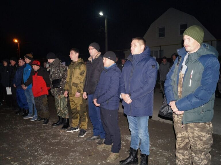    В Кваркенском районе мобилизованных мужчин отправили на боевую подготовку Белов Михаил Александрович