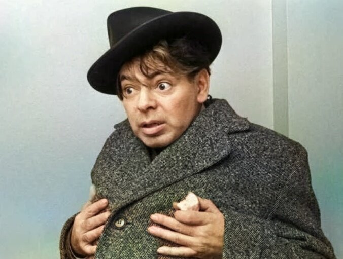 "Ты меня уважаешь, я тебя уважаю - мы с тобой уважаемые люди". Это одна из любимых фраз Аркадия Райкина в его монологах