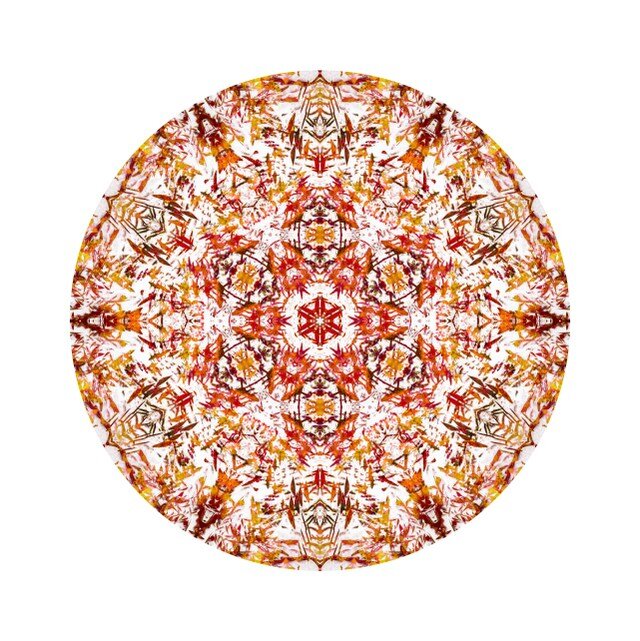 Мандала «Лепестки солнечного огня» (цикл Солнечные мандалы) Автор: Ярра-искатель, художник - шаман #yarraexplorer ©YarRa 