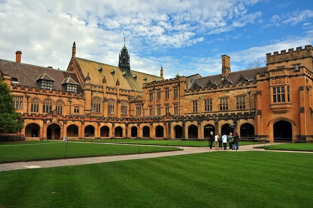 Университеты Австралии. Университет Сиднея (Сидней). Колледжи в Австралии. Сиднейский кампус Бостонского университета.