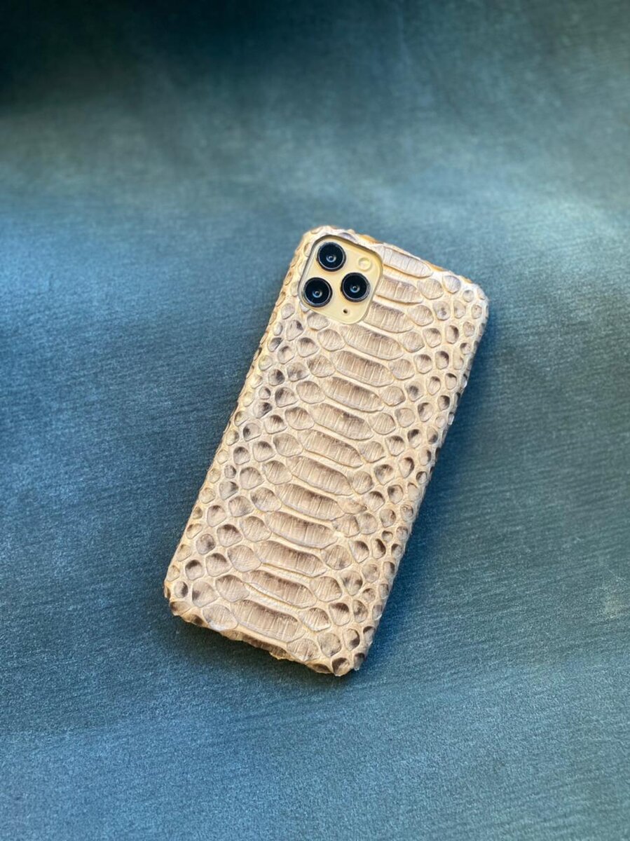 Белый кожаный чехол из питона Mobcase 1434