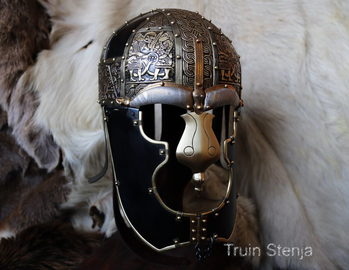 Шлем из Венделя из захоронения номер 14. Реконструкция Дмитрия Храмцова