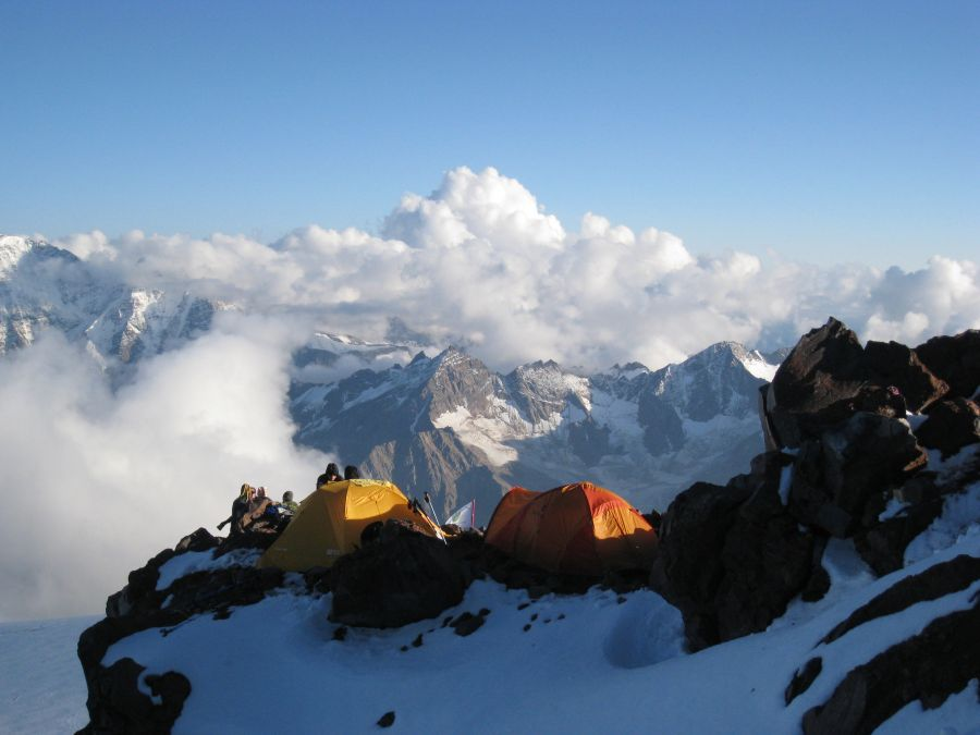 Почти максимальная высота горы изображена на фотографии