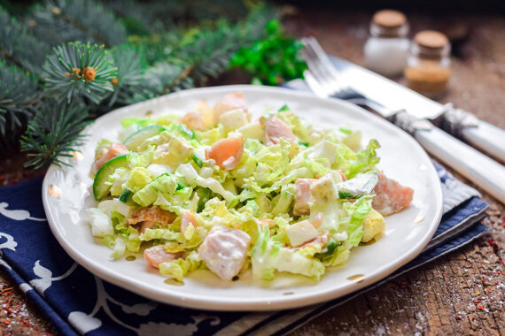 Салат с копченой курицей и пекинской капустой - простой рецепт с пошаговыми фото