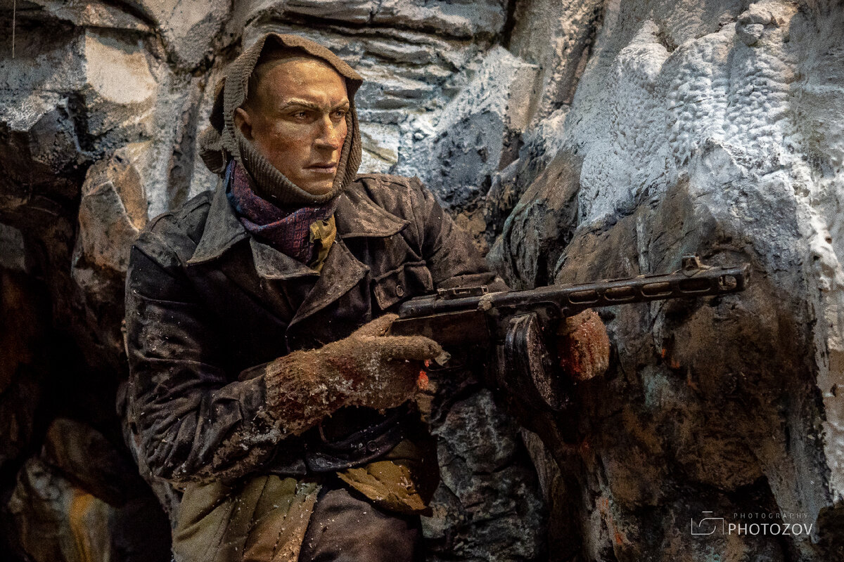 В пятом павильоне «Ленфильма» продолжается создание уникальной панорамы, посвященной событиям Великой Отечественной войны. 