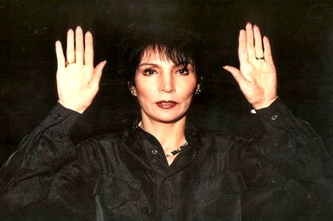 Джуна Давиташвили