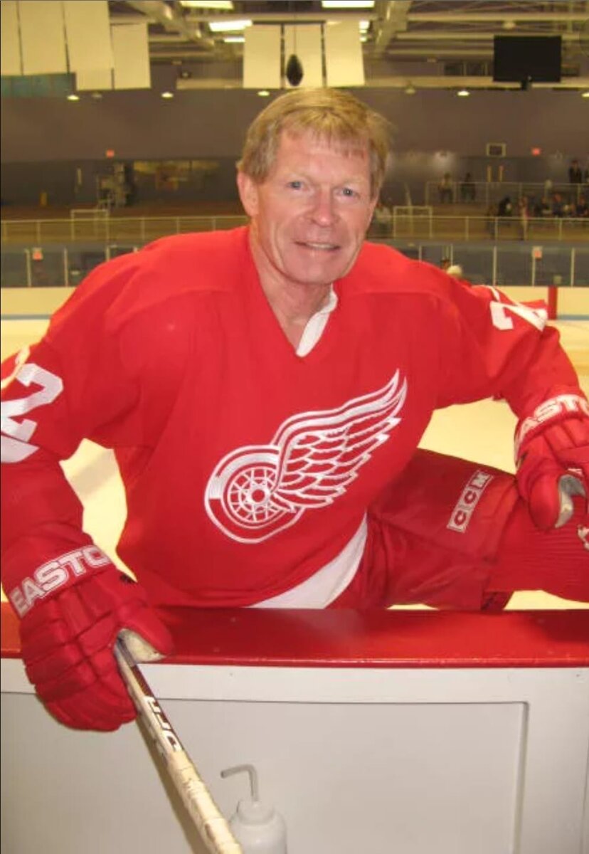 хоккей и доллары. Leah hextall nhl. хоккей ссср. шмейхель вратарь. рассказов вратарь.