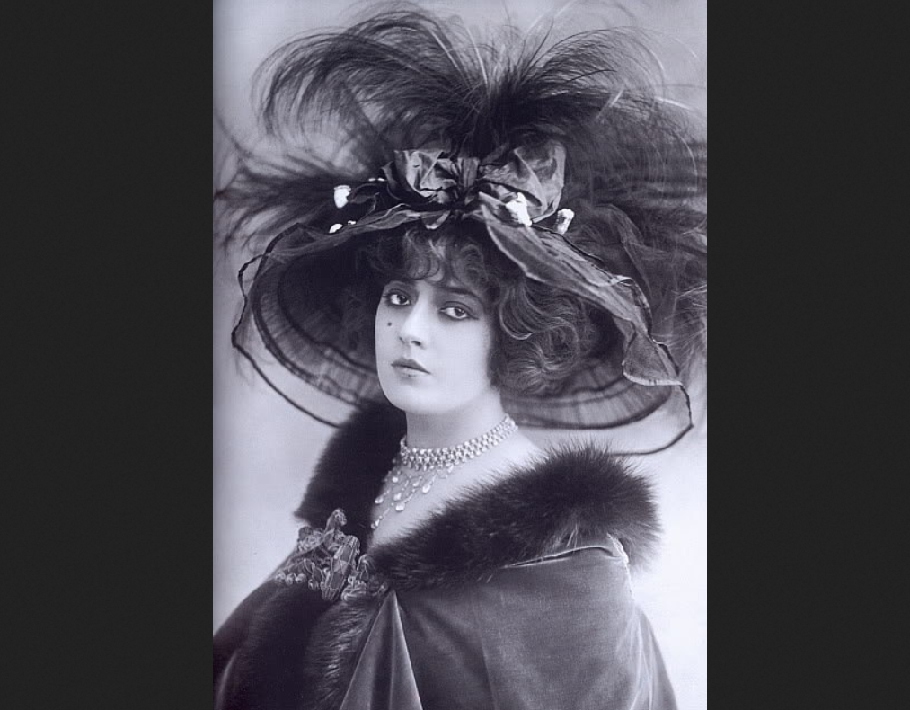 Женевьева Лантельм (1882-1911)