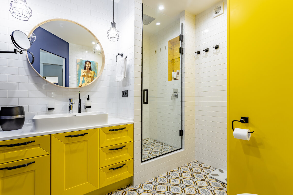 Санузел всего 4,5 кв.м, но выглядит как полноценная душевая комната!