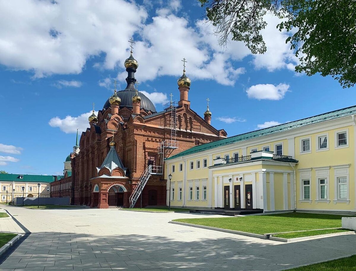 Монастырская часть проспекта
