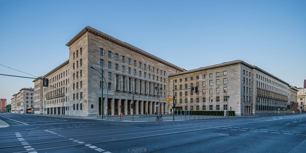 Здание Министерства финансов Германии в Берлине. Фото: Википедия