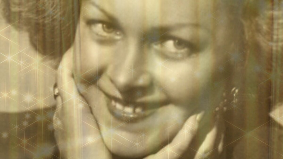 Зрители помнят Людмилу Целиковскую как Шурочку из фильма «Сердца четырёх» и душечку Ольгу Дымову из «Попрыгуньи»