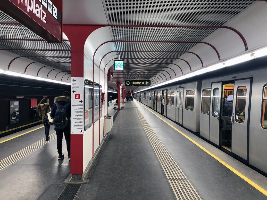 Метро в вене