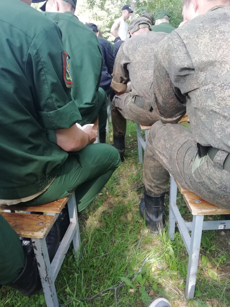 В полях в училище