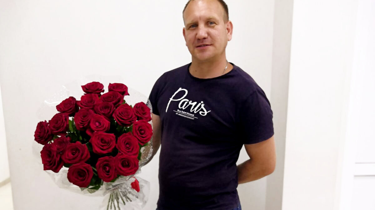 Папа наш выпендривается))) 
