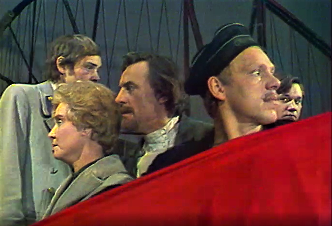 Кадр из телеспектакля "Любовь Яровая" (1981)