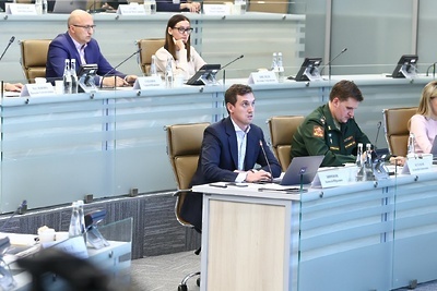    Первый заместитель министра государственного управления, информационных технологий и связи Московской области Алексей Бирюков на совещании губернатора Московской области Андрея Воробьева с руководящим составом правительства Московской области и главами городских округов © Антон Чернов, «Подмосковье Сегодня»