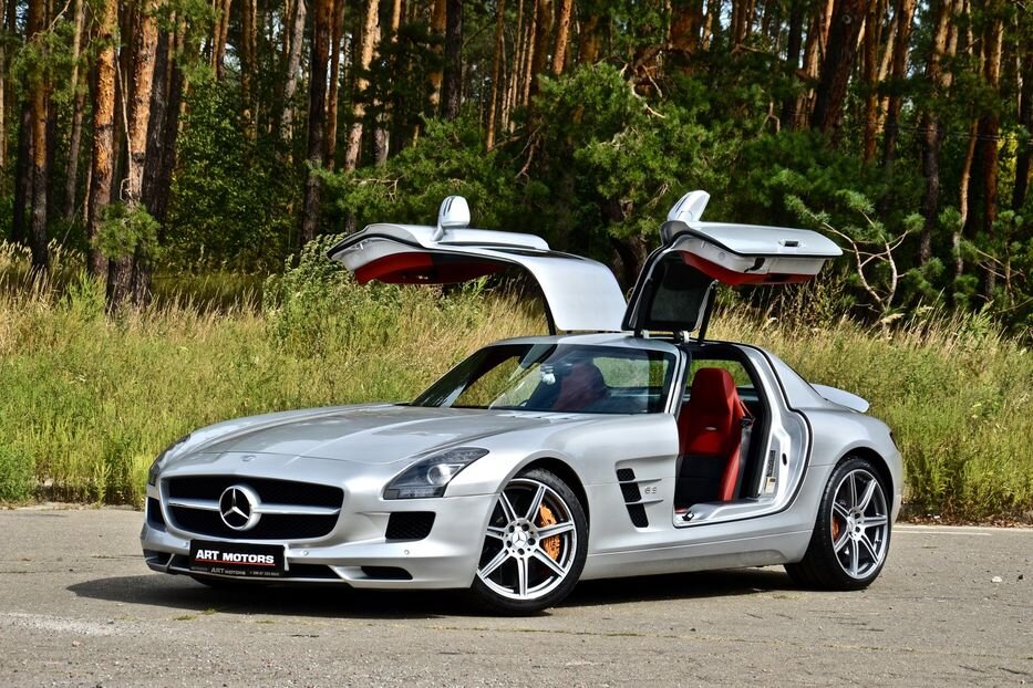 Mercedes SLS