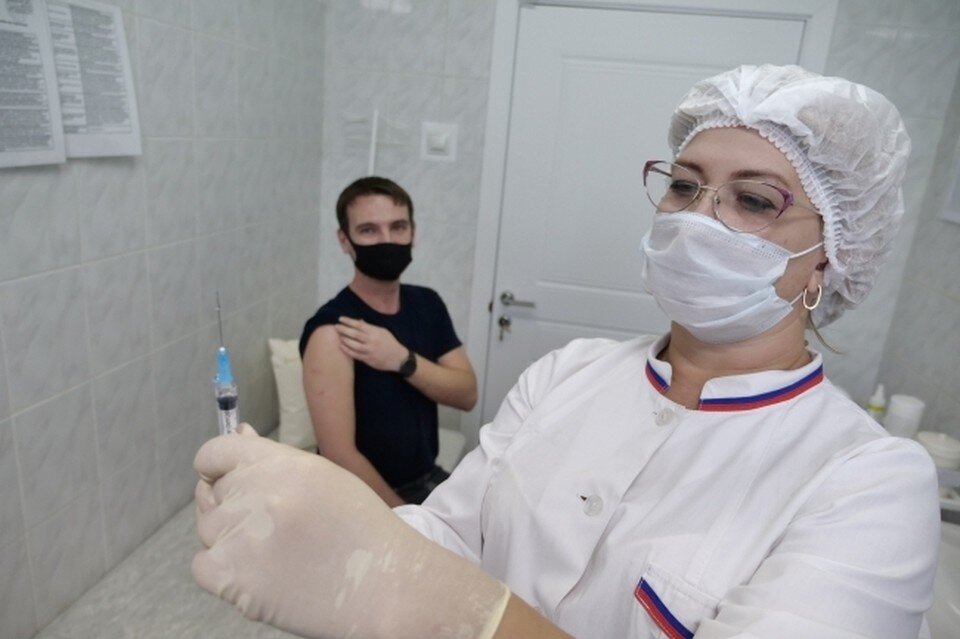     Врач объяснил, можно ли прививаться от гриппа, когда болеешь Светлана МАКОВЕЕВА