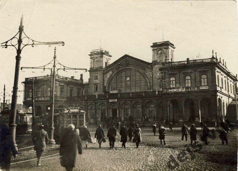 Ту-ту чух-чух, или небольшое путешествие на электричке в Сосновый Бор-1. Поезда,История,Архитектура,Город