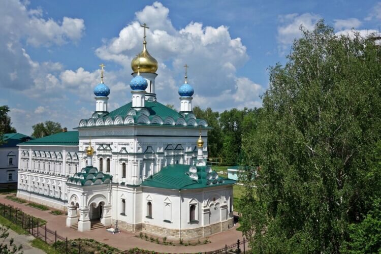    Выкса, Успенская церковь. Фото: Wikipedia / Тулип Алина Данг