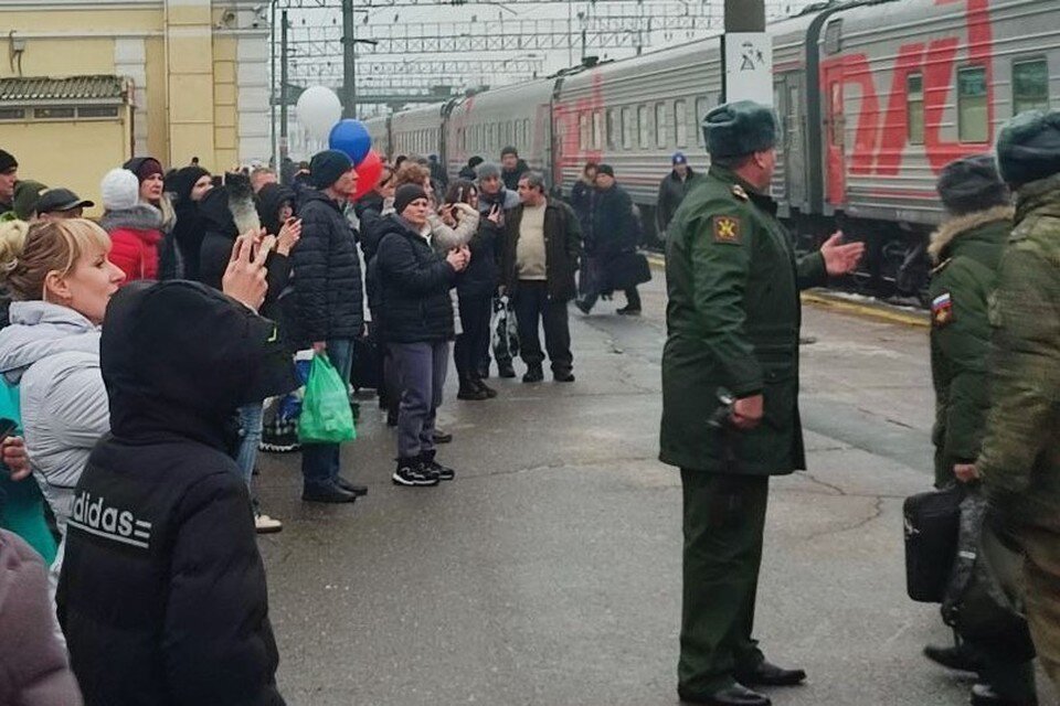     Через пять месяцев учебки ребят распределят в воинские части. Фото: ОРТ