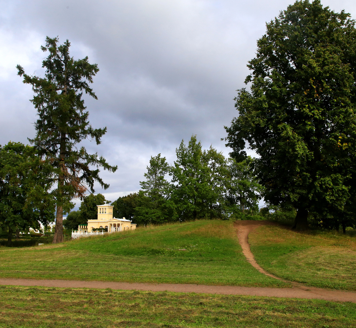г.Петергоф. Колонисткий парк