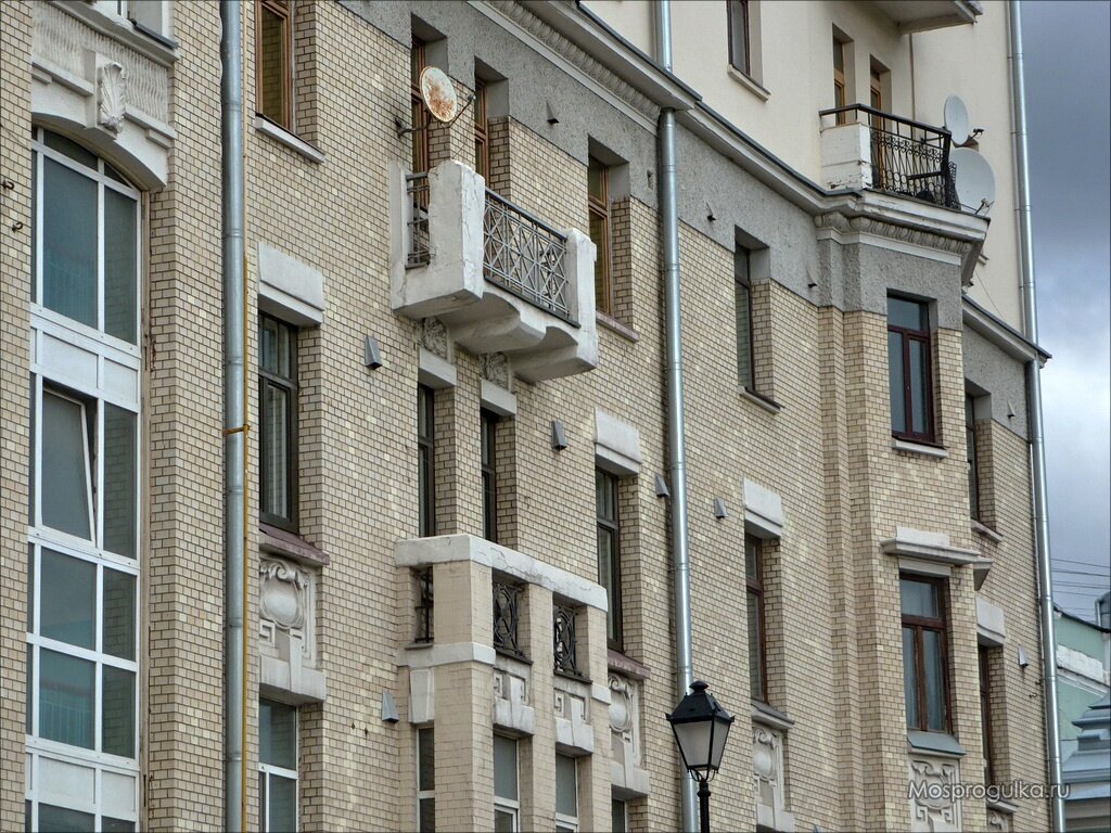 Фасад здания