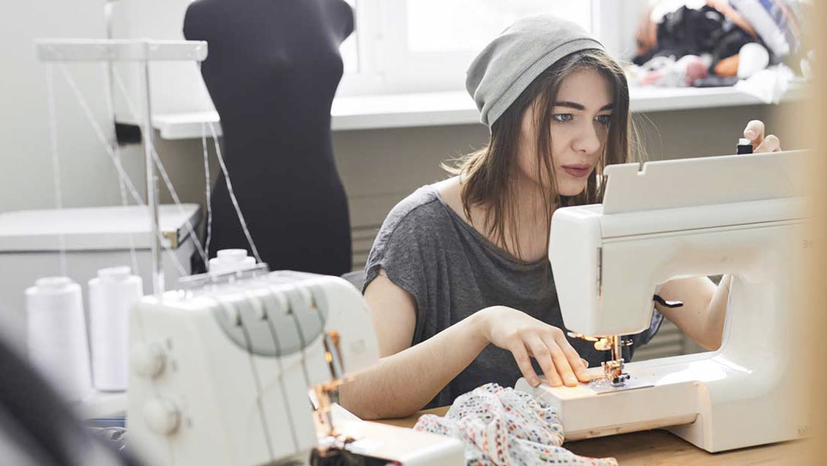 швей бери. форма швеи. мануфактуры боско. швейная промышленность. швея в цеху.