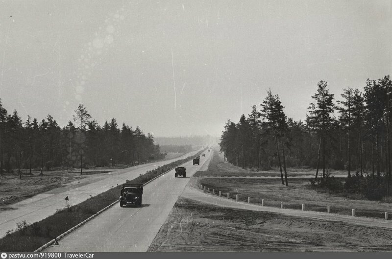 МКАД в районе современного пересечения с Волгоградским проспектом, 1960. Фото А. Стужина, с сайта www.pastvu.com