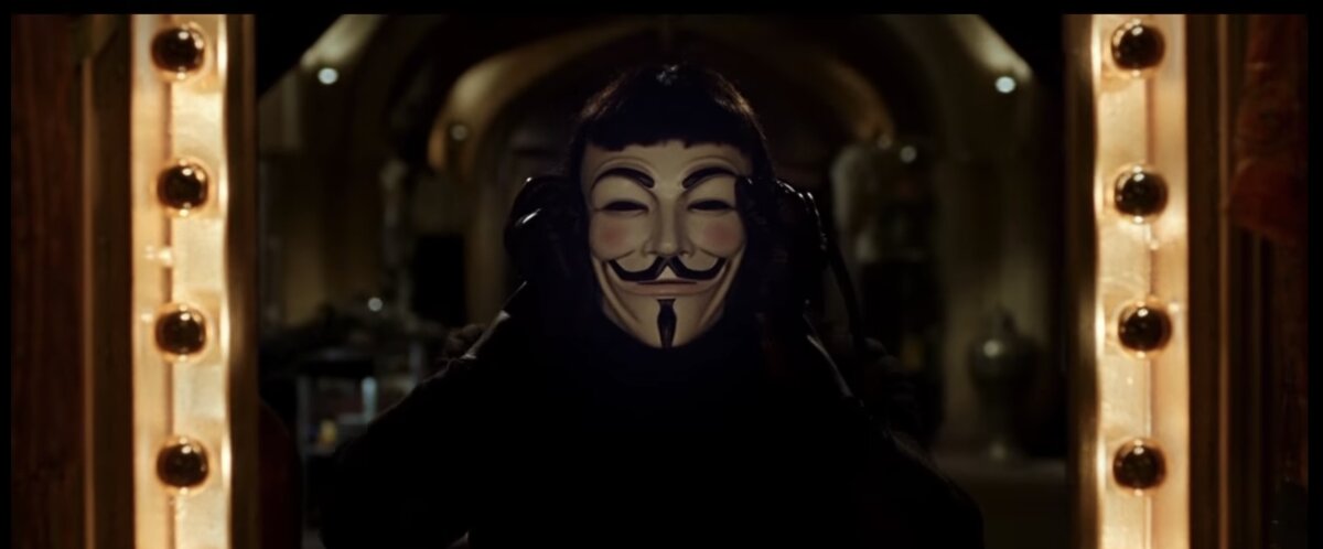 Кадр из фильма "В значит Вендетта"