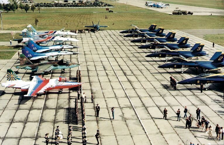 Кубинка, 1992, https://russianknights.ru/media/nggallery/1991-2006/kubinka-02-09-1992