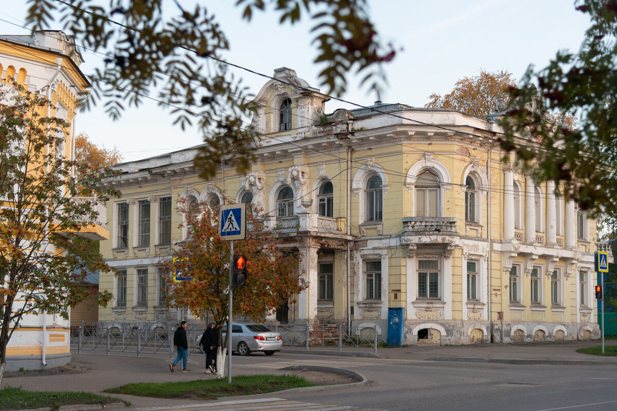 Город Бежецк. Прогулка по Большой улице. | Бежецкая старина | Дзен